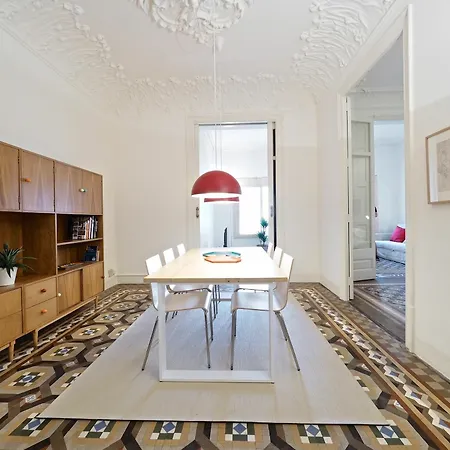 Placa Catalunya Design برشلونة